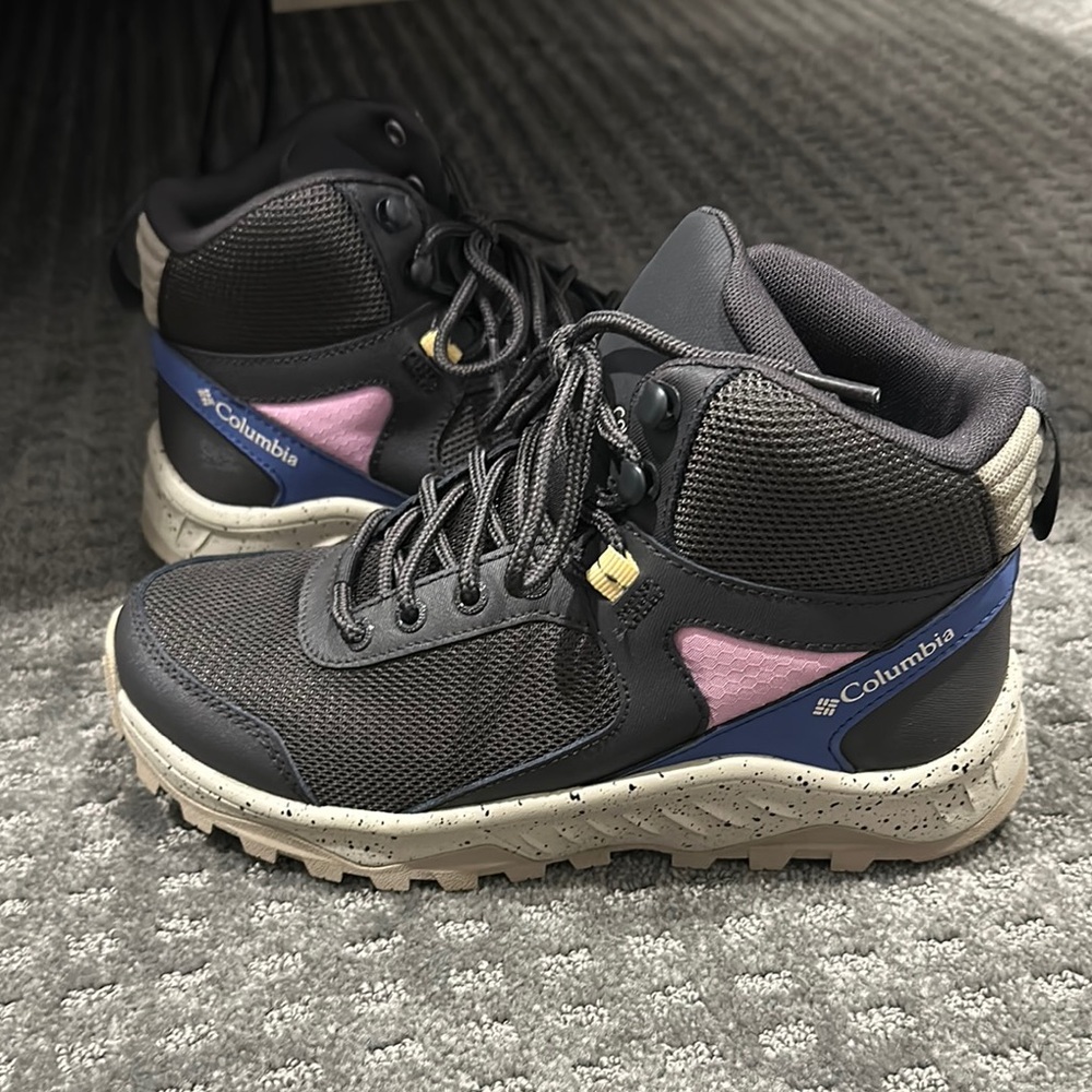 Columbia Women's Black, Pink, and Blue Athletic Shoes